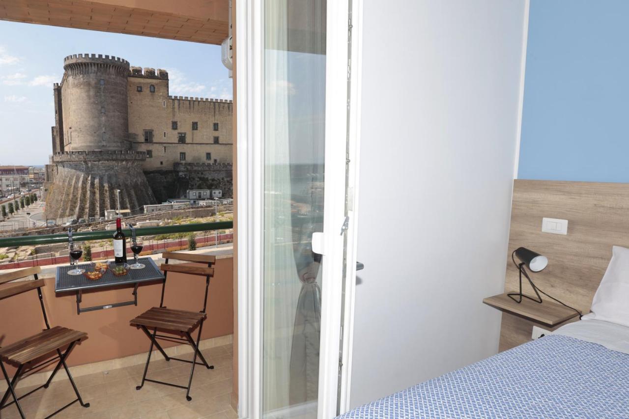 Angio Holiday Rooms نابولي المظهر الخارجي الصورة
