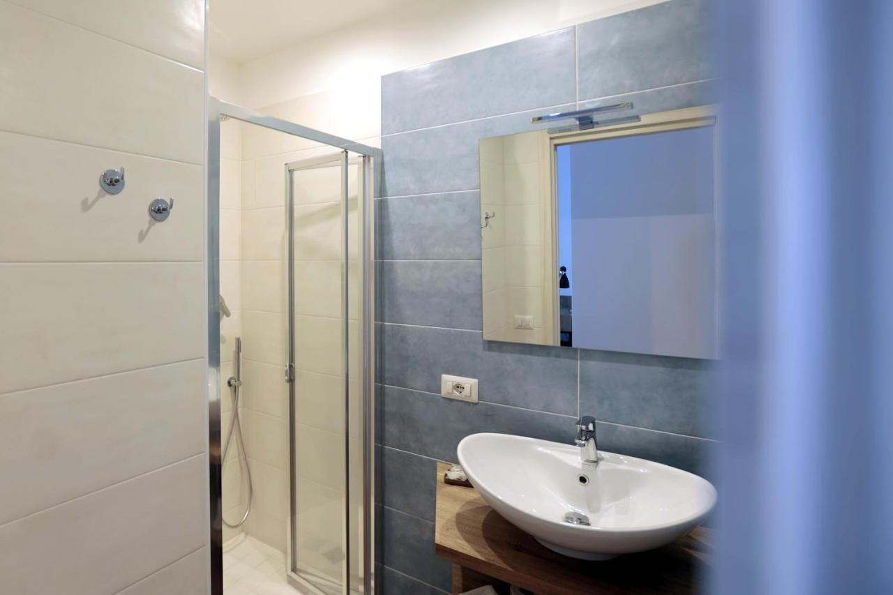 Angio Holiday Rooms نابولي المظهر الخارجي الصورة