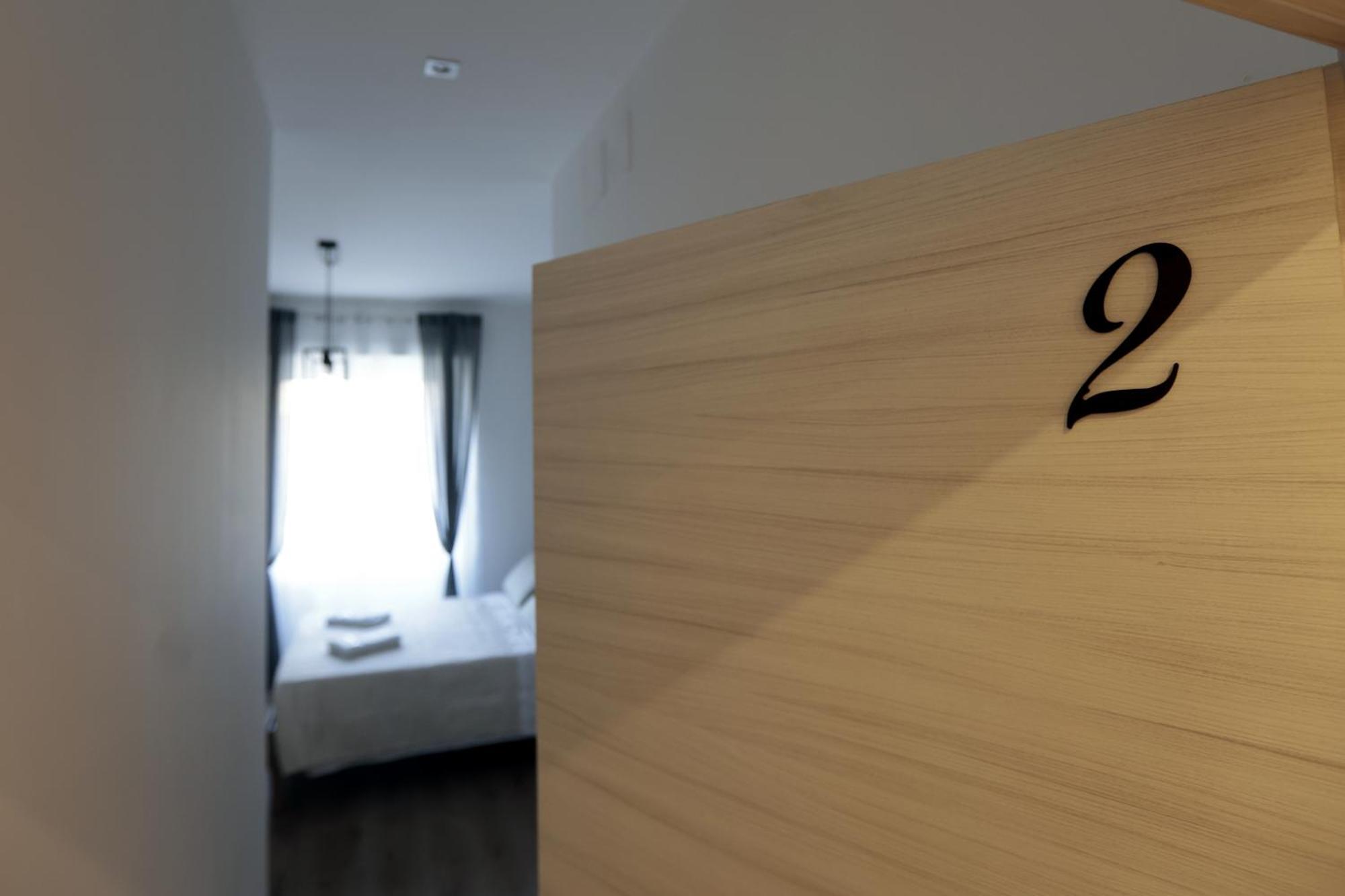 Angio Holiday Rooms نابولي المظهر الخارجي الصورة