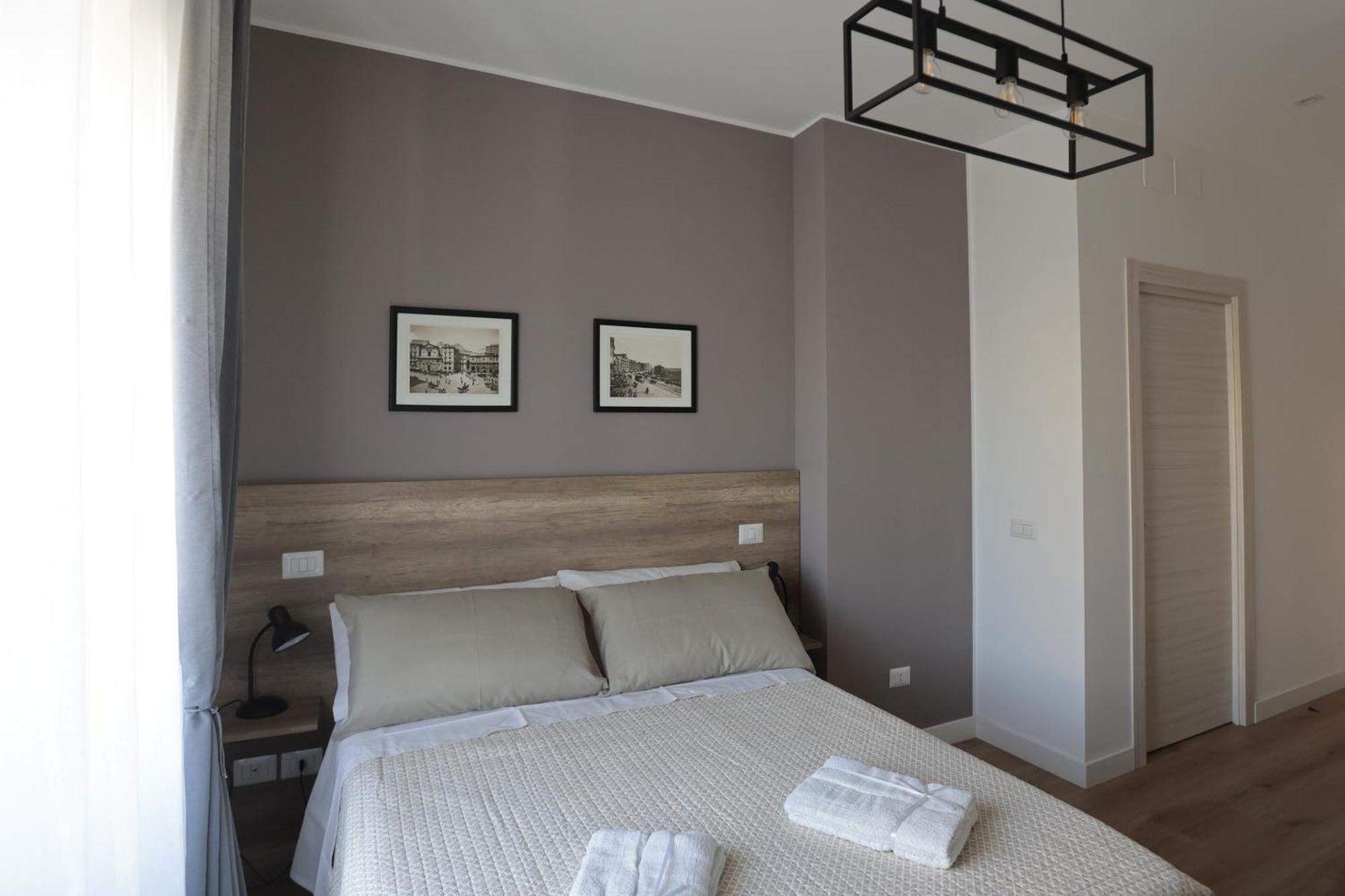 Angio Holiday Rooms نابولي المظهر الخارجي الصورة
